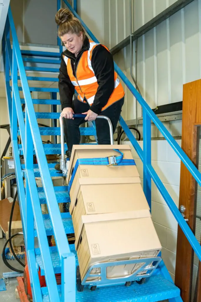 Electric stair climber for manual handling