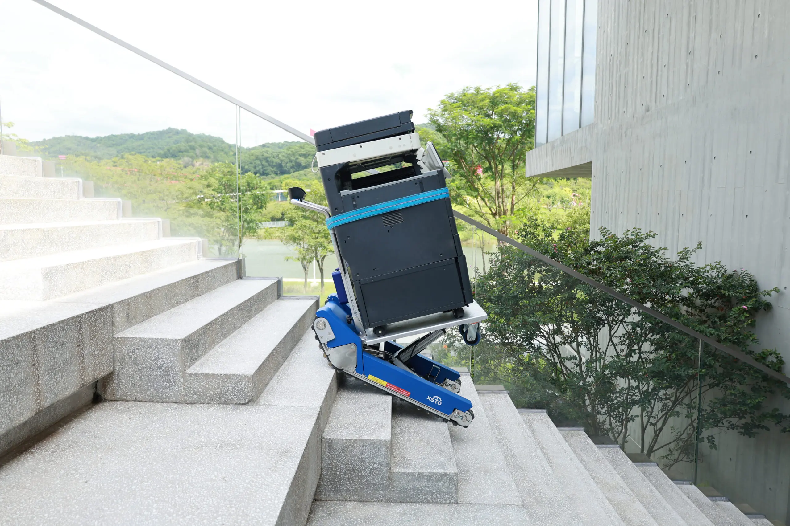 Sprinter Pro 500 stair climbing robot